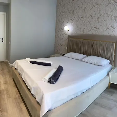 Carina & David Năvodari